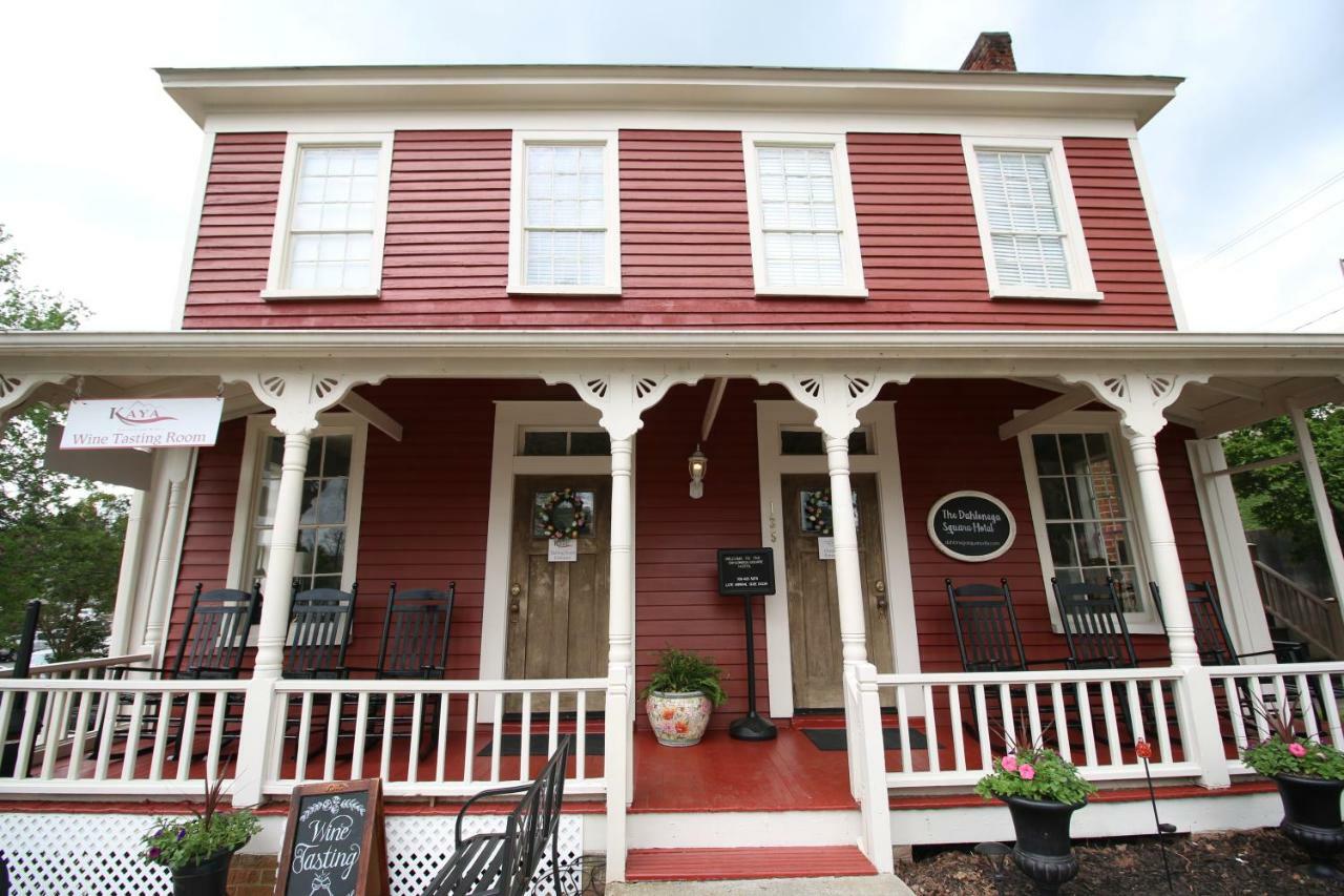 The Dahlonega Square Hotel & Villas Exterior photo