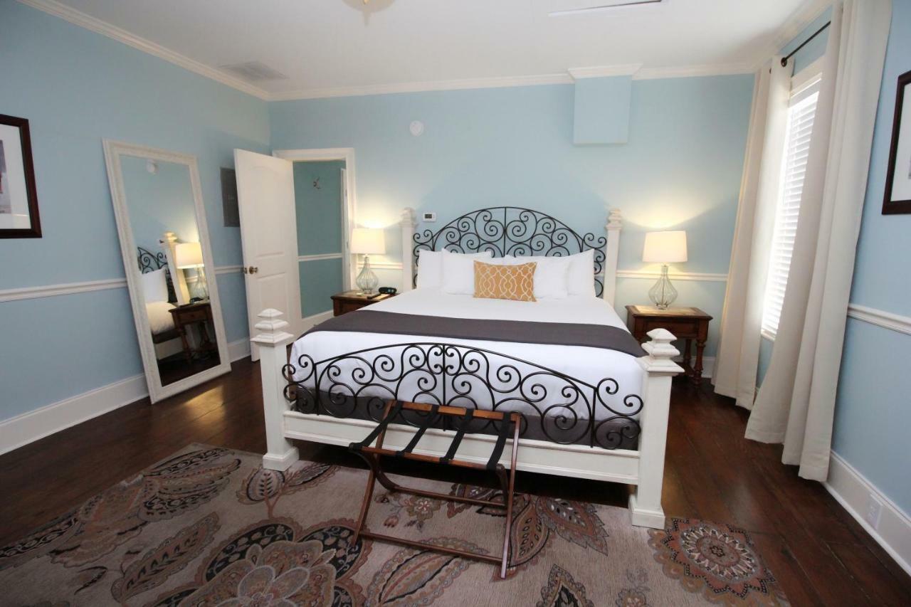 The Dahlonega Square Hotel & Villas Room photo